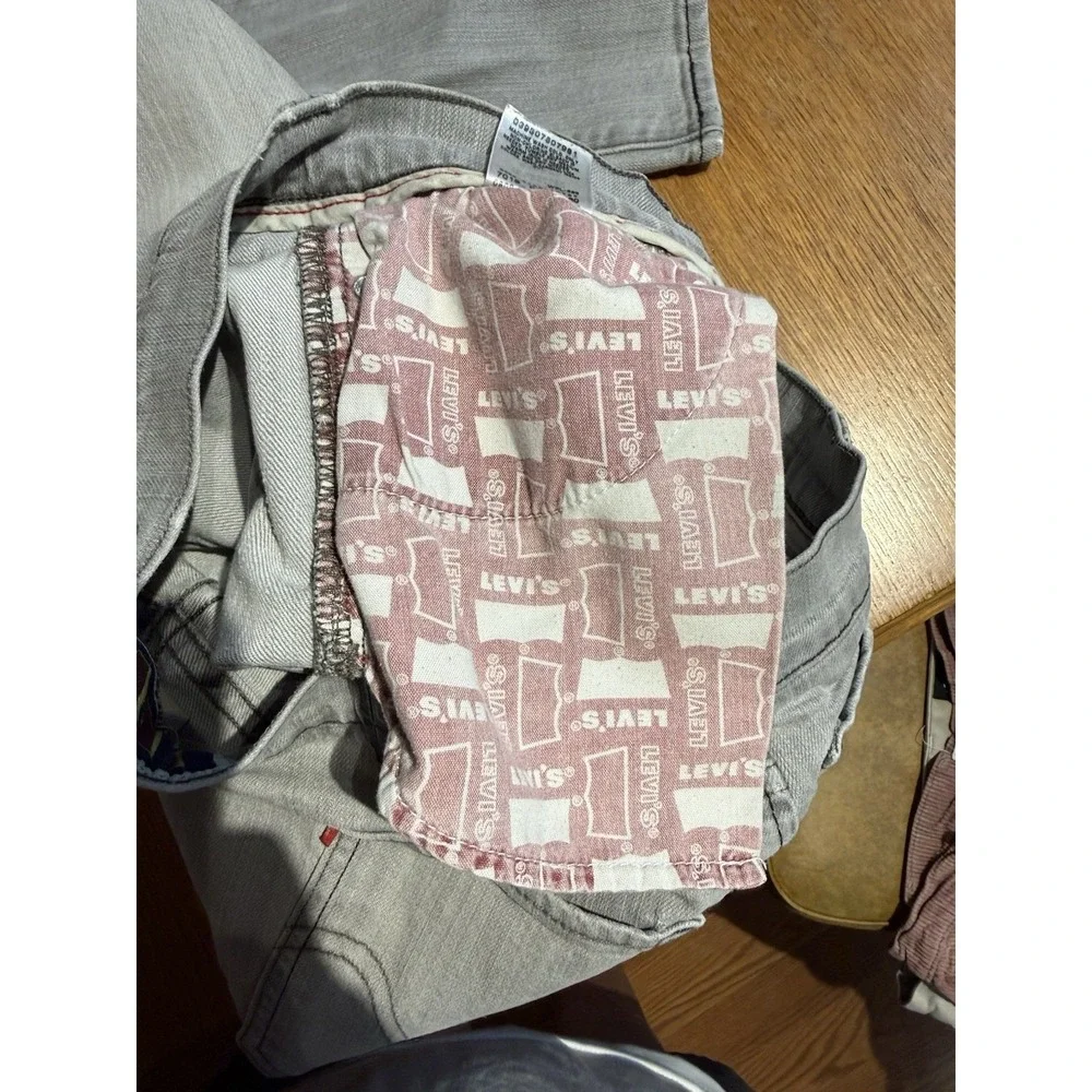 Levis levi 511